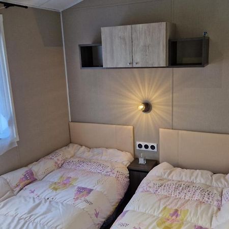 Mobil Home 8 Couchages Dans Camping 4 Etoiles A Pont Aven 29930 Exterior foto